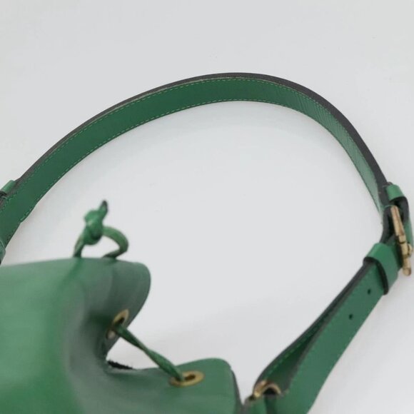 LOUIS VUITTON Epi Petit Noe Shoulder Bag Green M44104 LV Auth 134513 - Picture 9 of 14